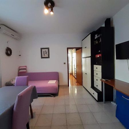 Apartments Nera Tisno Esterno foto
