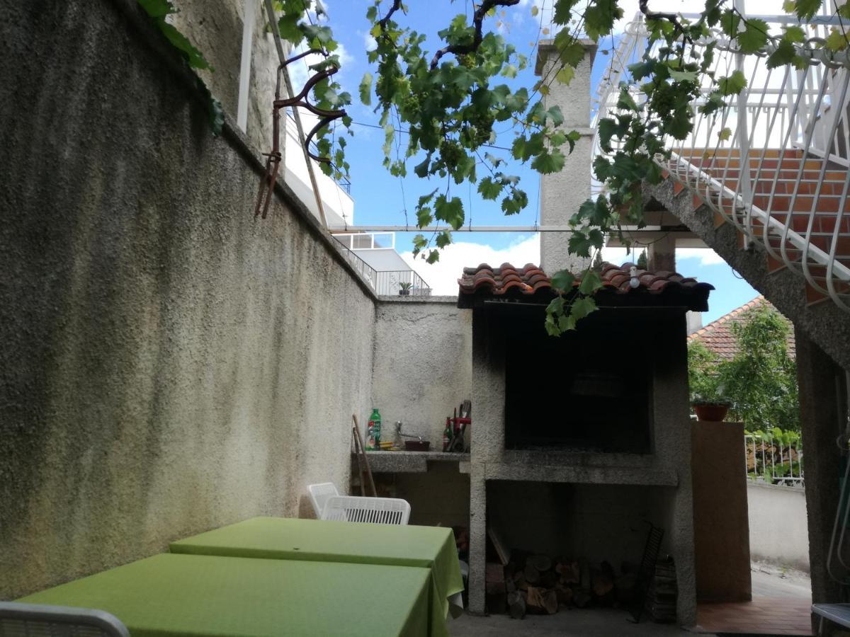 Apartments Nera Tisno Esterno foto