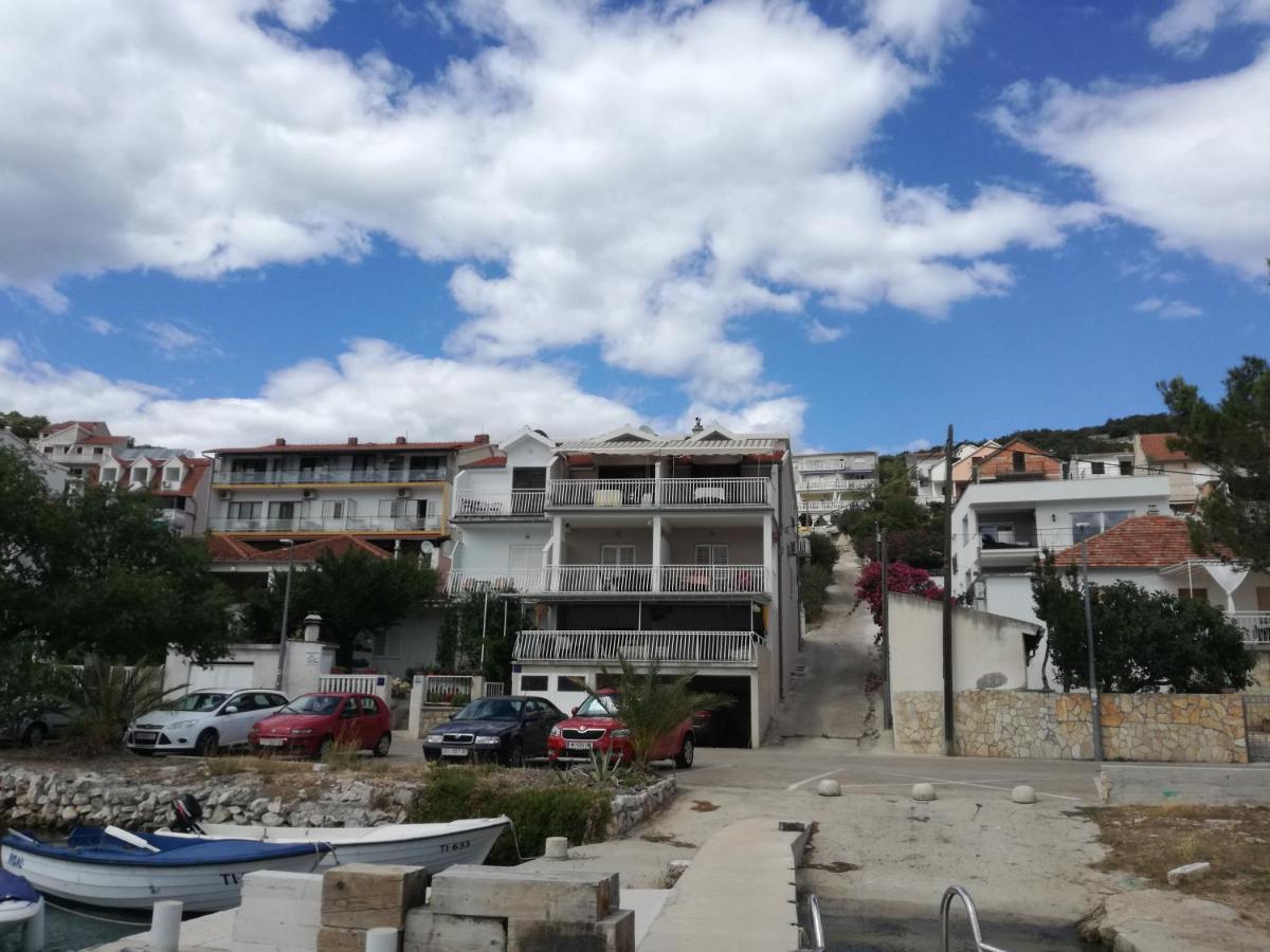 Apartments Nera Tisno Esterno foto
