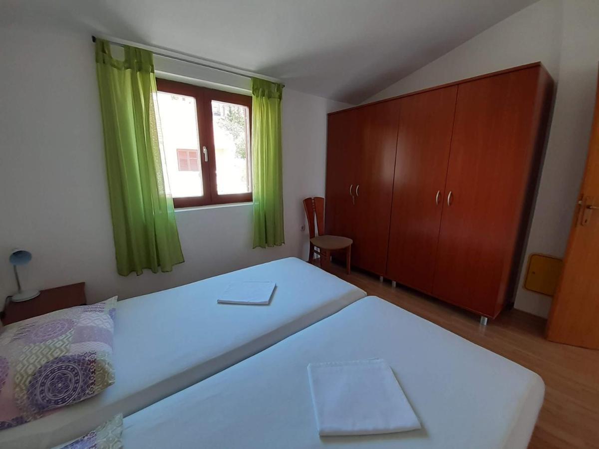 Apartments Nera Tisno Esterno foto