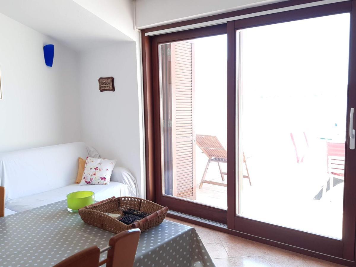 Apartments Nera Tisno Esterno foto