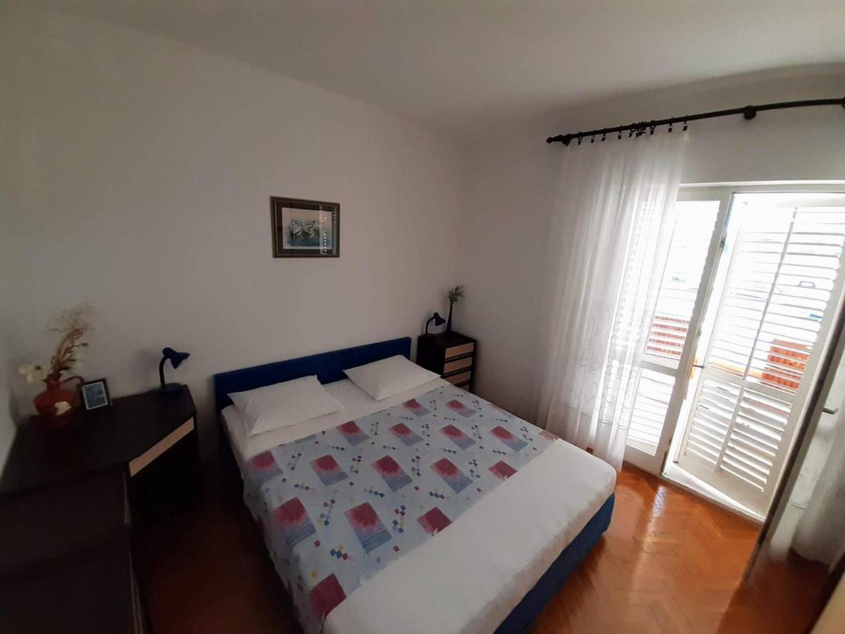 Apartments Nera Tisno Esterno foto